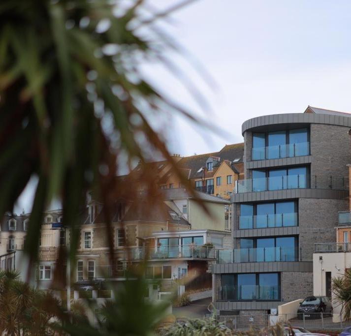 2 The View Apartments Ilfracombe - Seafront, Parking, Lift, Ev エクステリア 写真