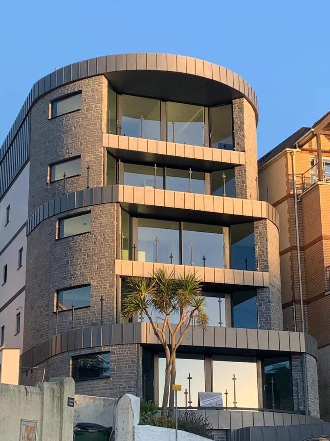 2 The View Apartments Ilfracombe - Seafront, Parking, Lift, Ev エクステリア 写真